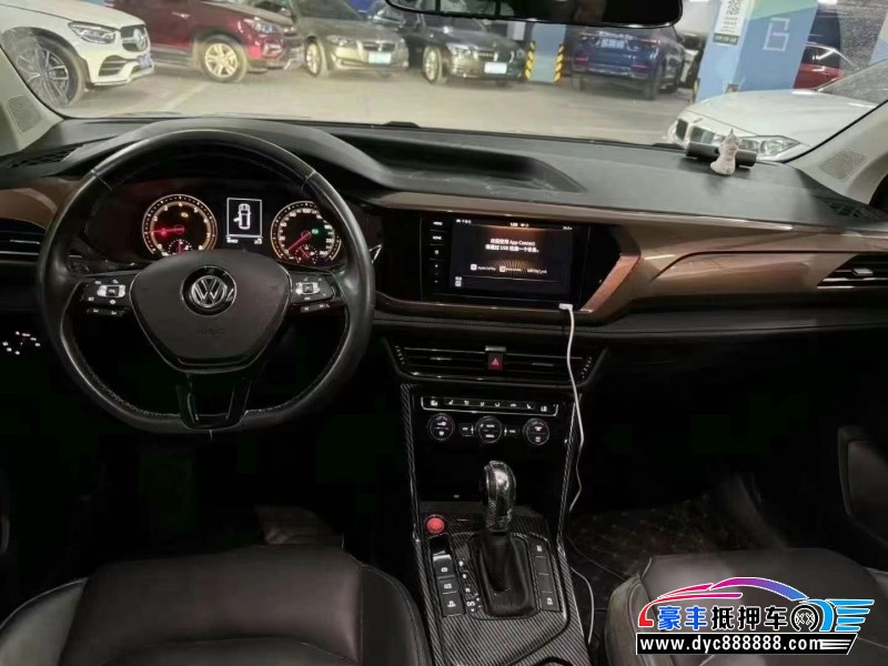 20年大众途岳轿车抵押车出售