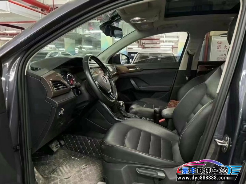 20年大众途岳轿车抵押车出售