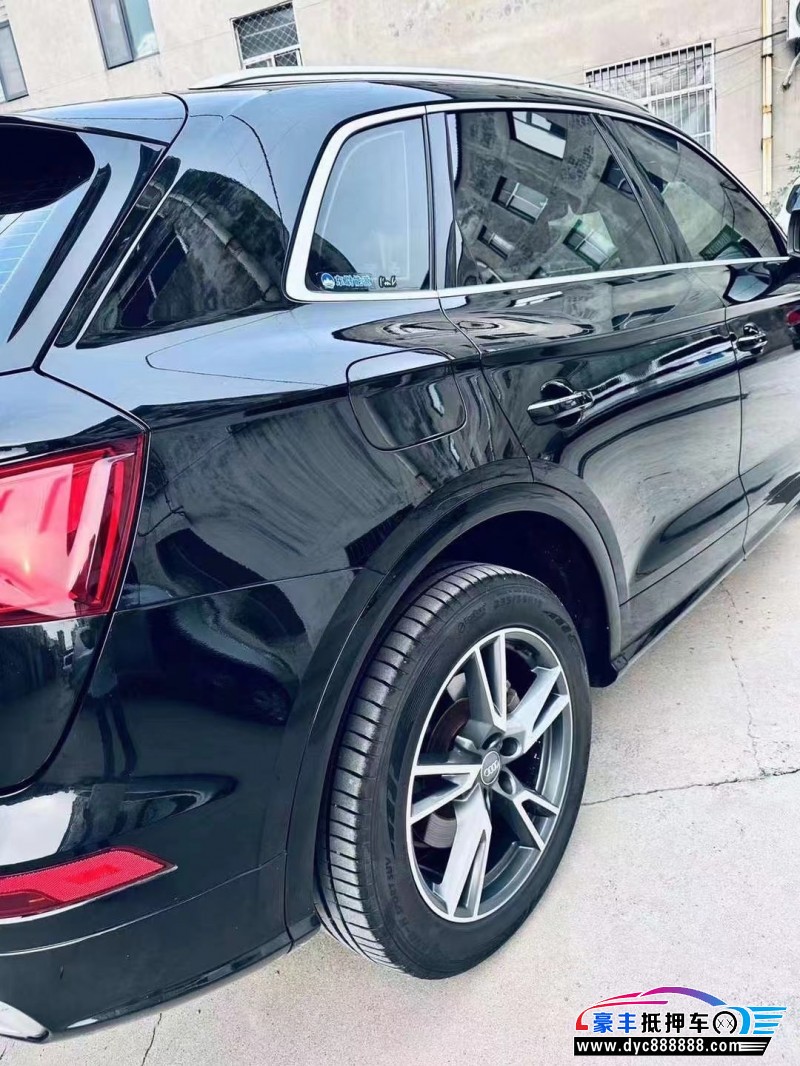 19年奥迪Q5轿车抵押车出售