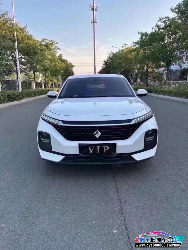 22年宝骏RC5轿车抵押车出售