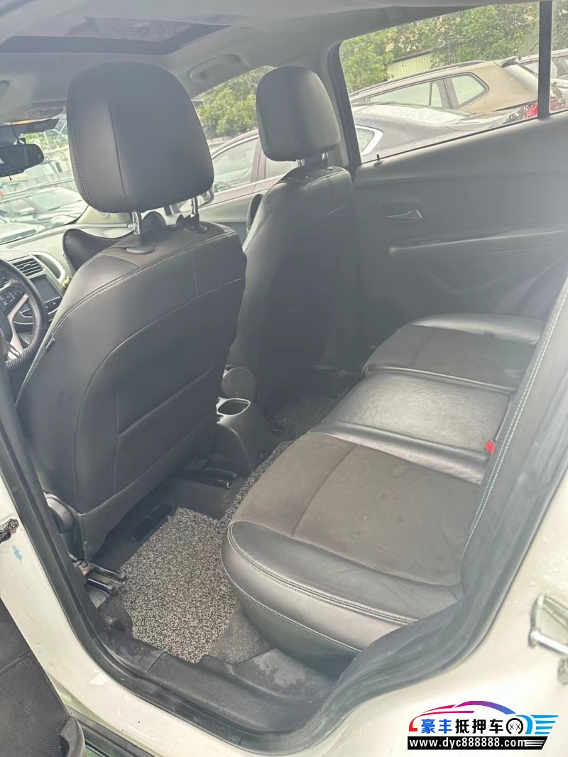 16年雪佛兰创酷轿车抵押车出售