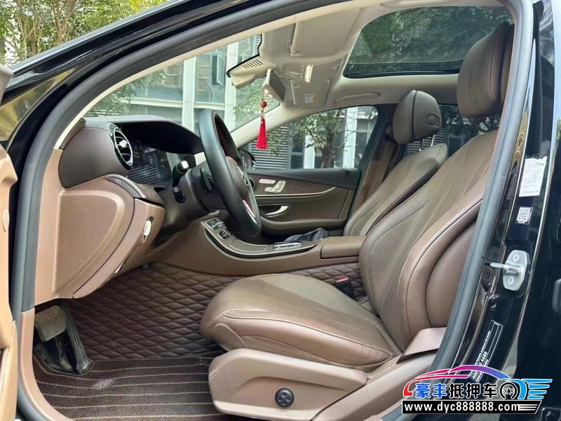 20年奔驰E轿车抵押车出售