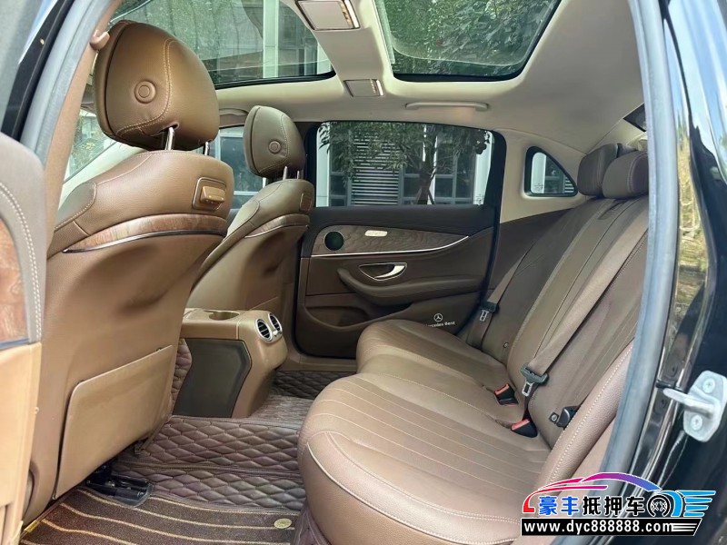 20年奔驰E轿车抵押车出售