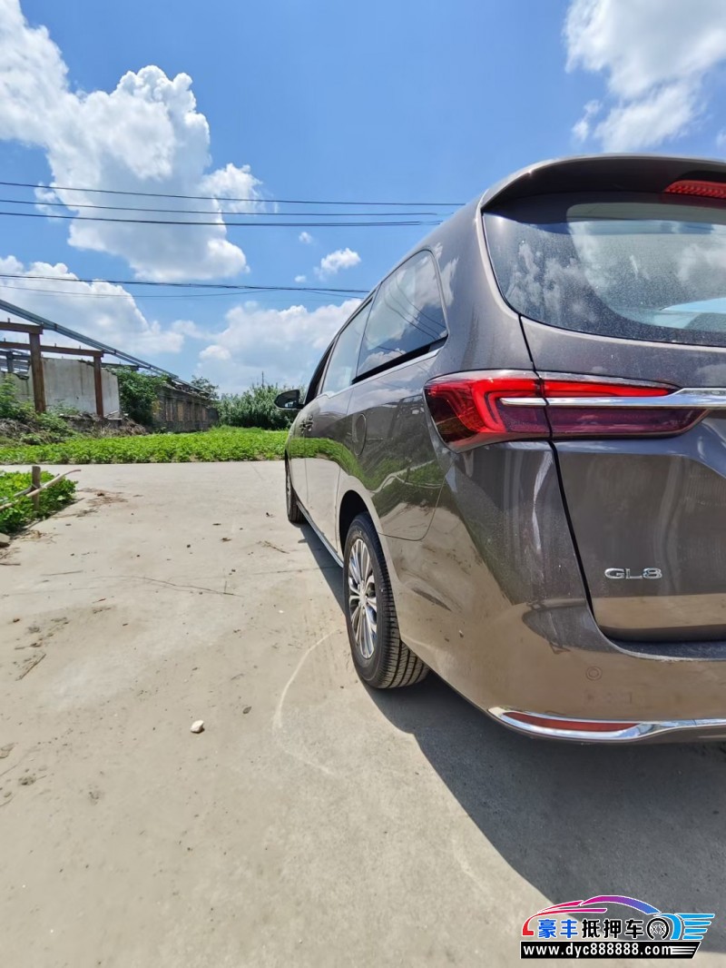 24年别克GL8MPV抵押车出售