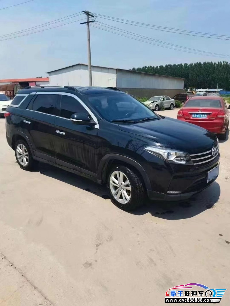 22年东风风光560轿车抵押车出售