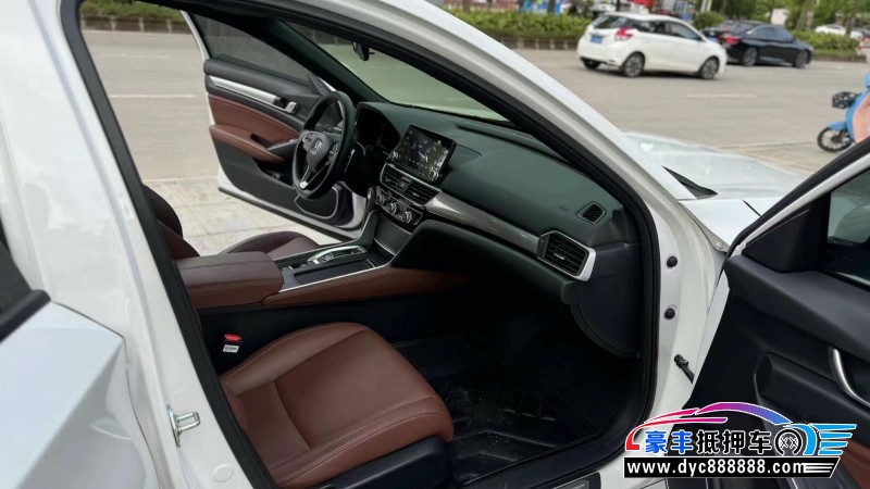 22年本田英诗派轿车抵押车出售