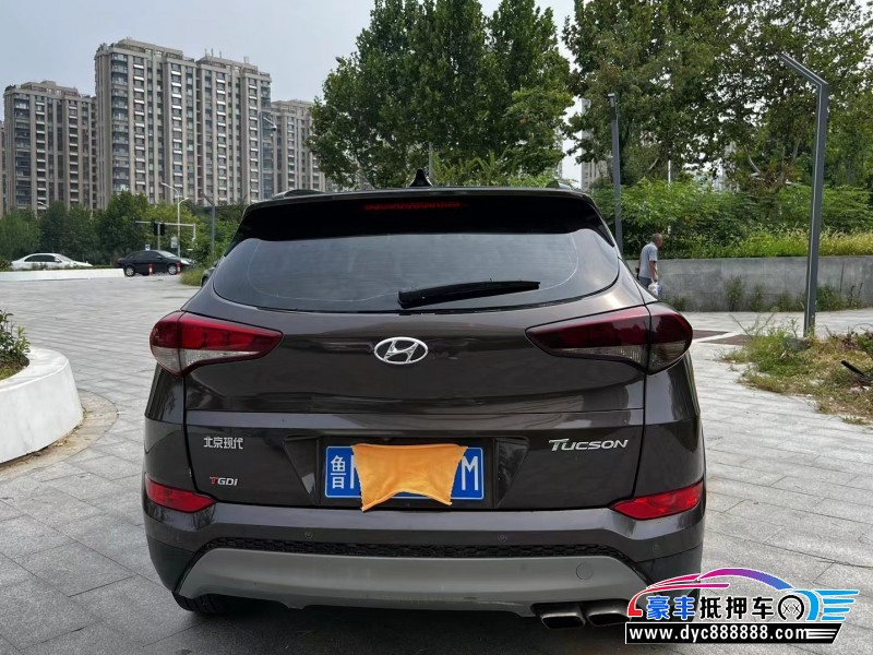 18年现代途胜轿车抵押车出售