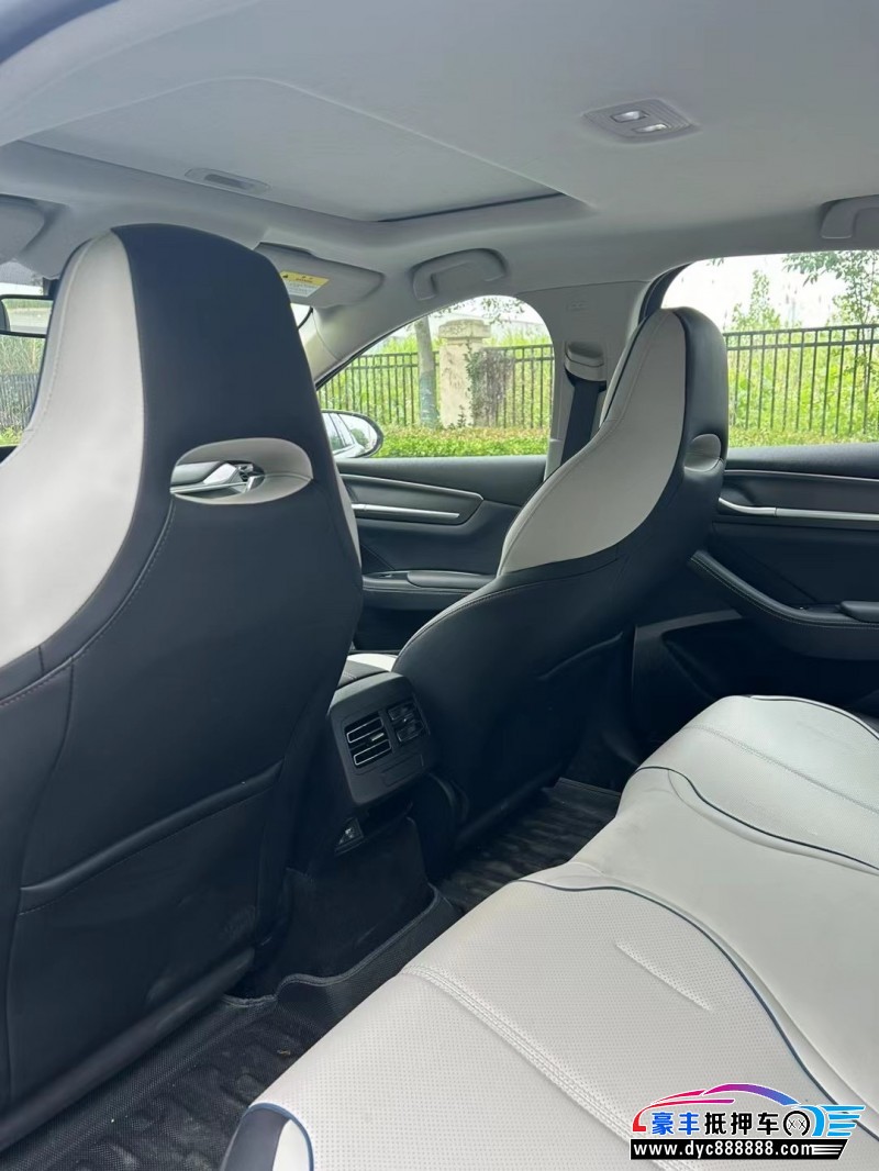 24年比亚迪驱逐舰轿车抵押车出售