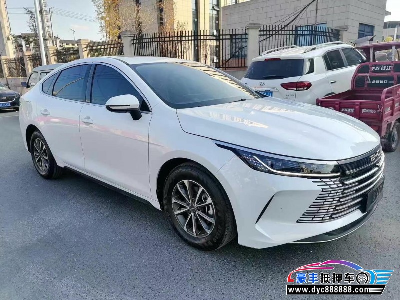 24年比亚迪驱逐舰轿车抵押车出售