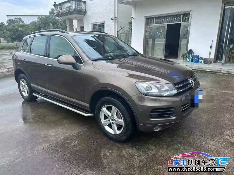 16年大众途锐轿车抵押车出售