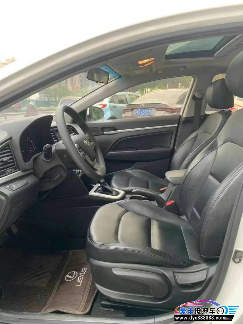 18年现代领动轿车抵押车出售