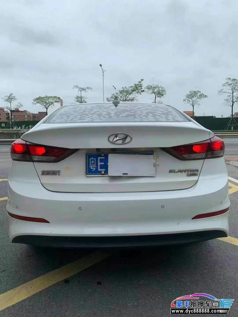 18年现代领动轿车抵押车出售