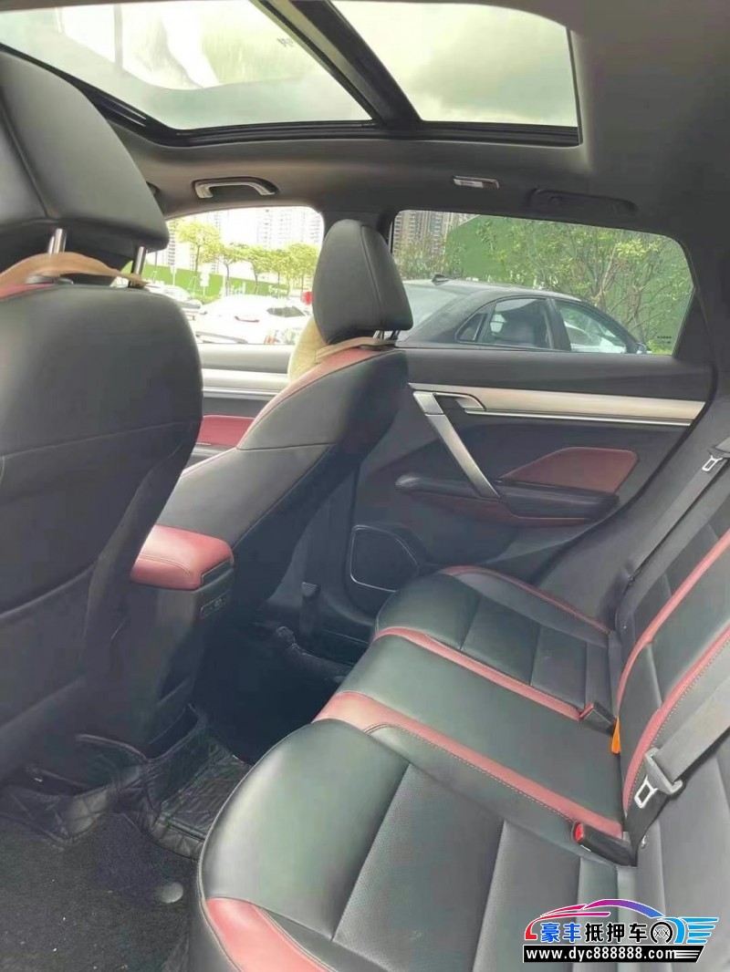 20年吉利缤越轿车抵押车出售