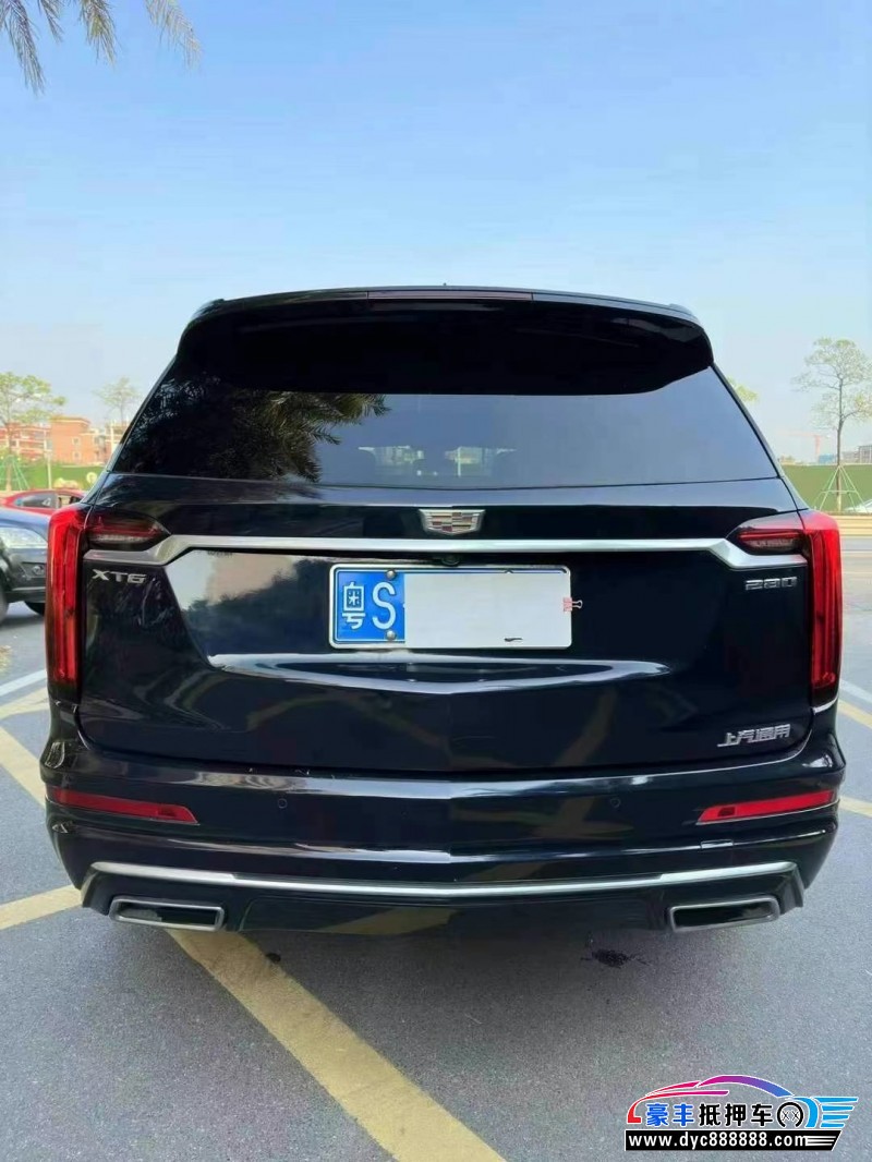 21年凯迪拉克xt6轿车抵押车出售