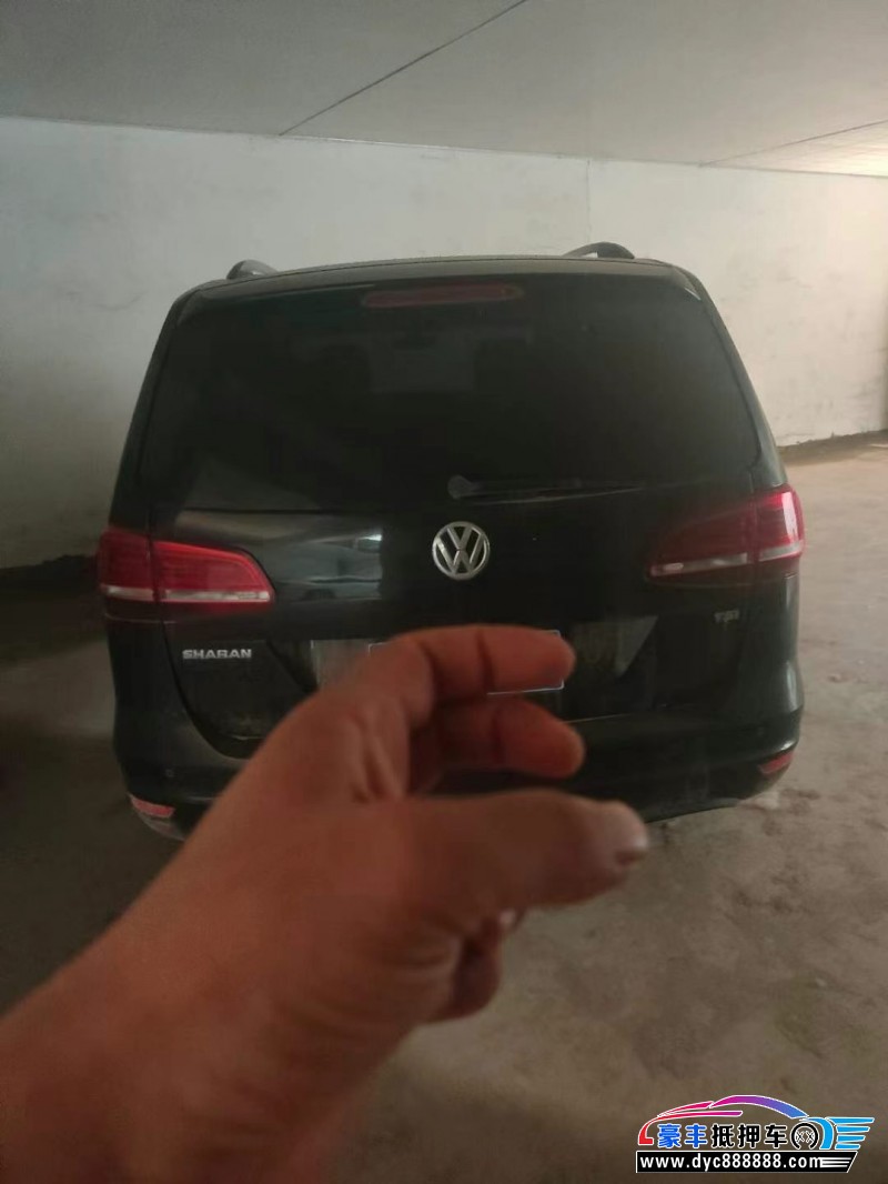 17年大众夏朗轿车抵押车出售