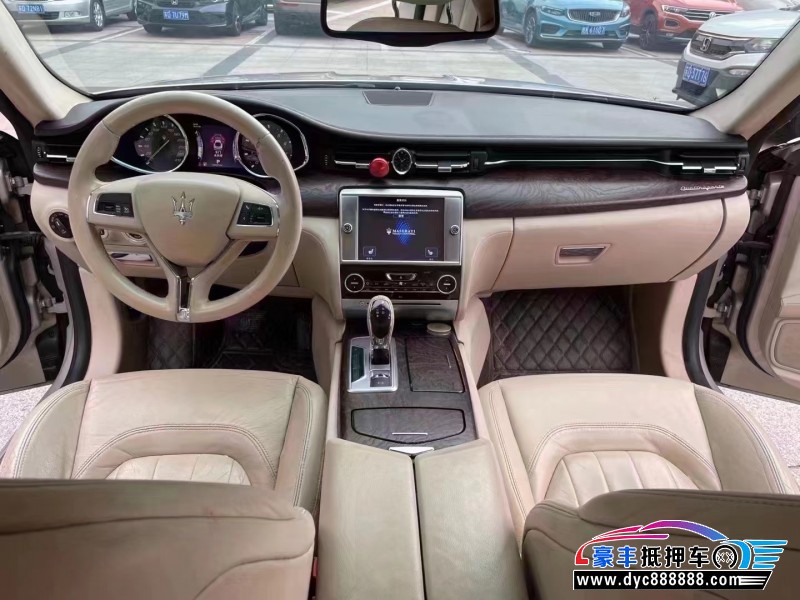 14年玛莎拉蒂总裁轿车抵押车出售