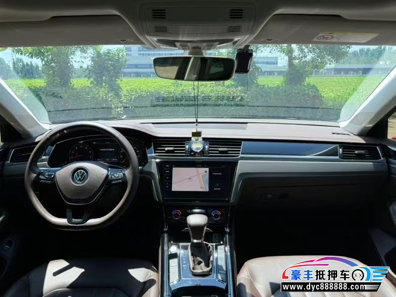 22年大众辉昂轿车抵押车出售