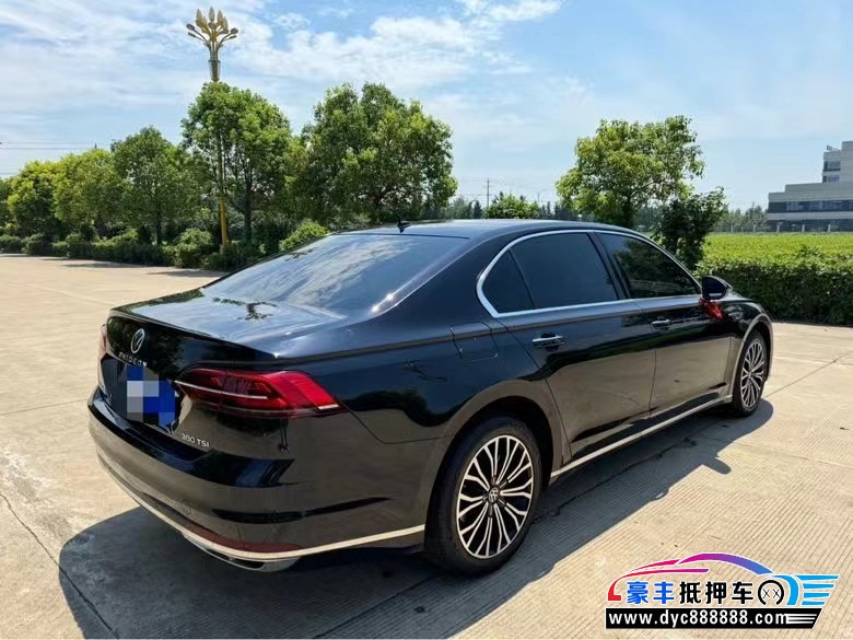 22年大众辉昂轿车抵押车出售