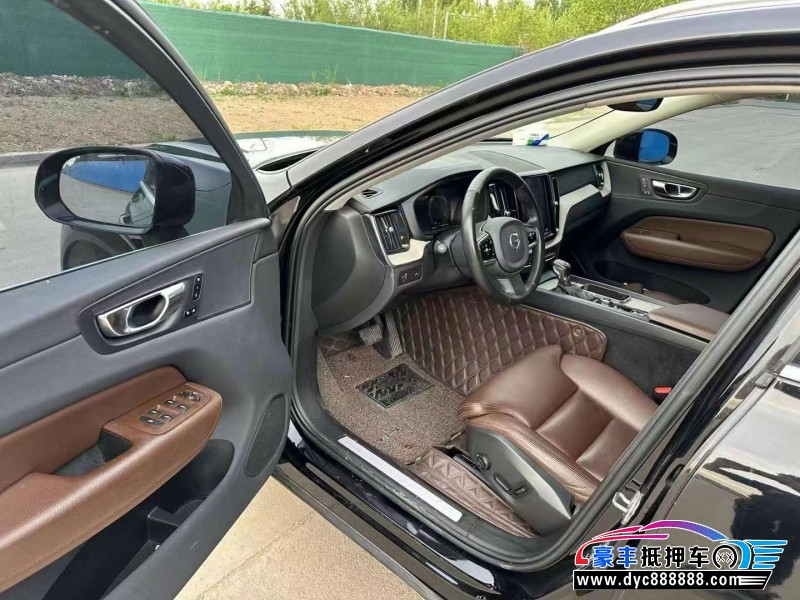 19年沃尔沃XC60轿车抵押车出售