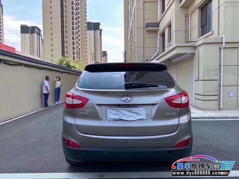 15年现代ix35轿车抵押车出售