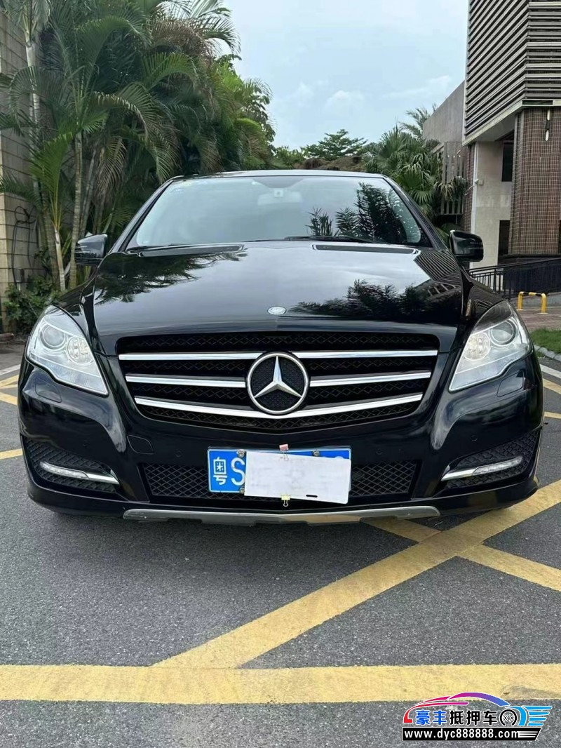 17年奔驰R轿车抵押车出售