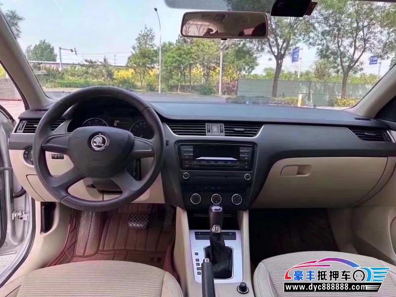 15年斯柯达明锐轿车抵押车出售