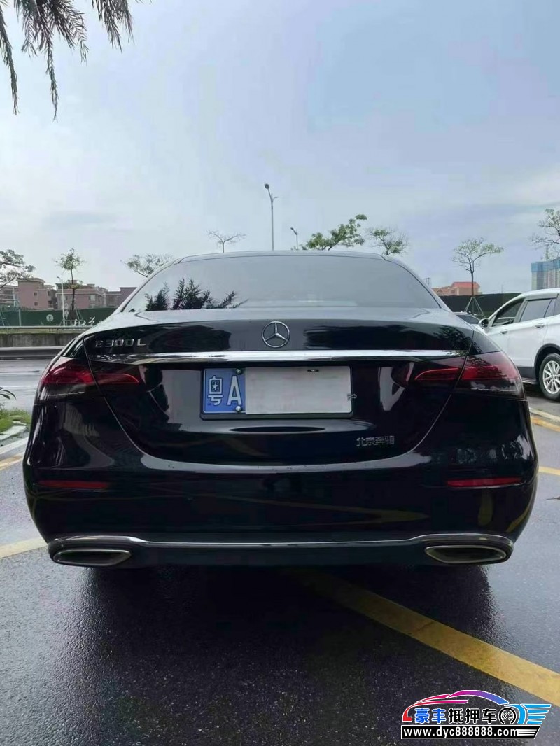 22年奔驰E轿车抵押车出售