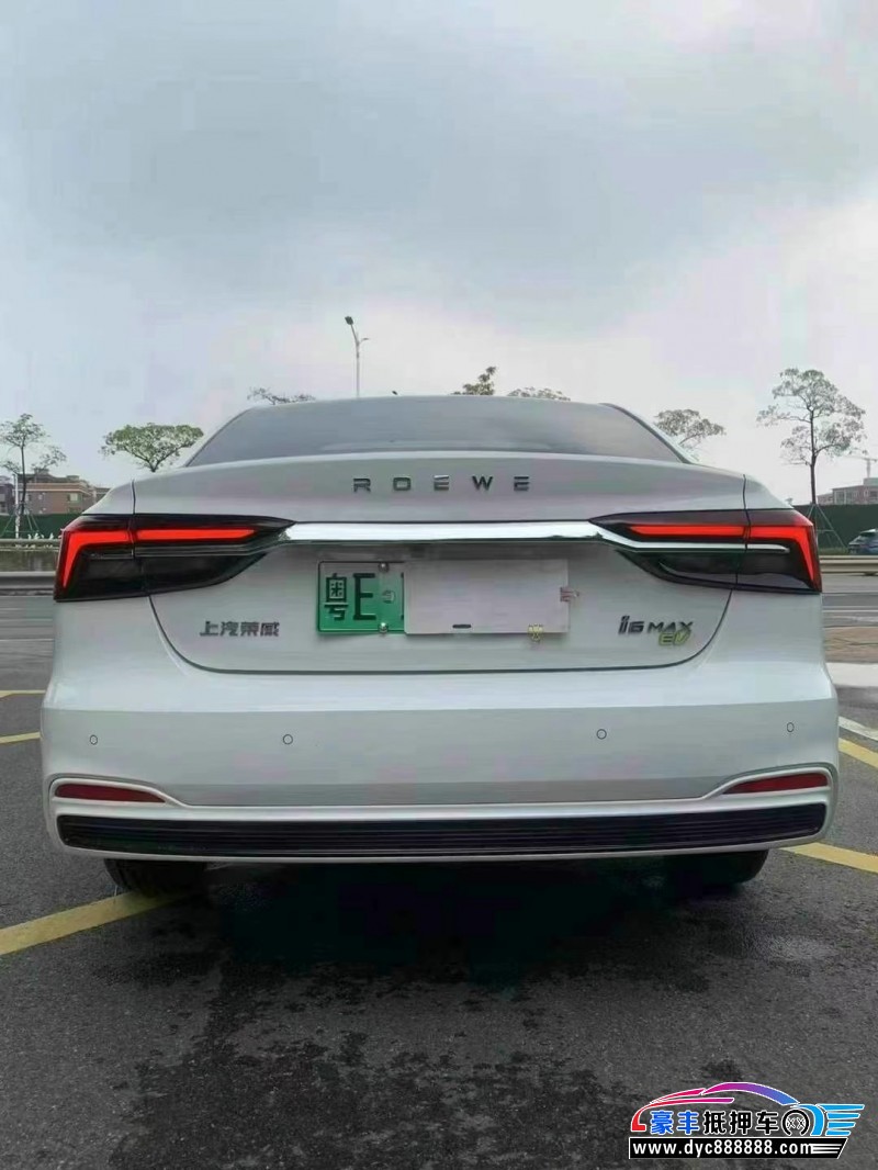 22年荣威i6轿车抵押车出售