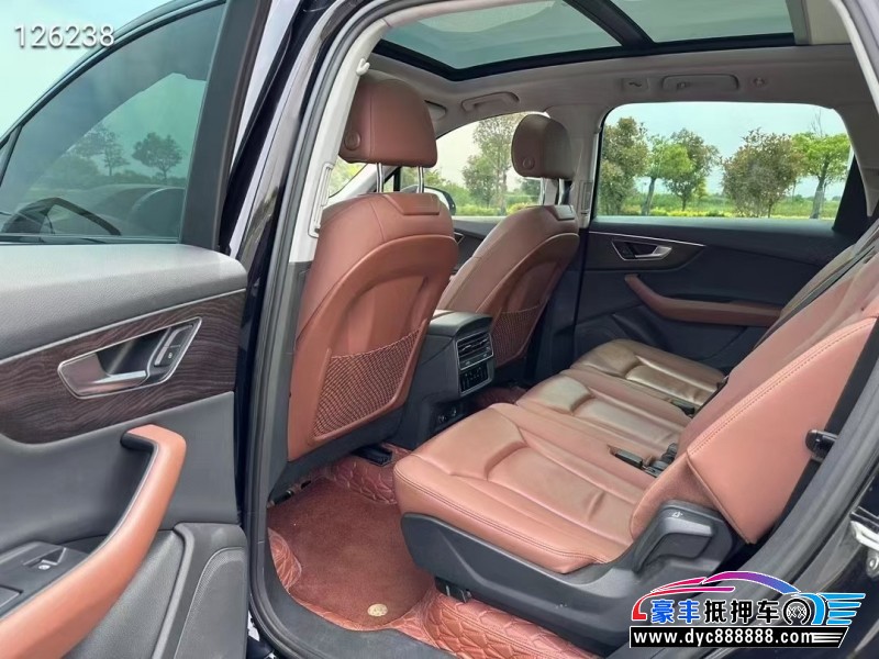 20年奥迪Q7轿车抵押车出售