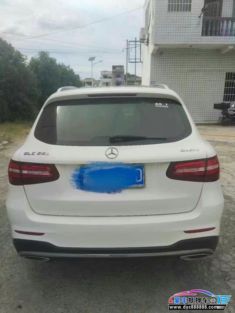 17年奔驰GLC轿车抵押车出售