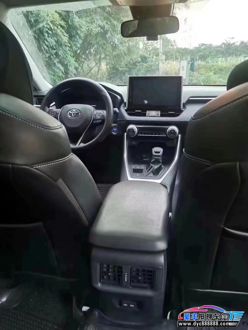 22年丰田RAV4轿车抵押车出售