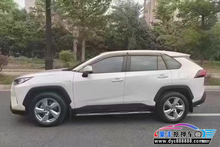 22年丰田RAV4轿车抵押车出售