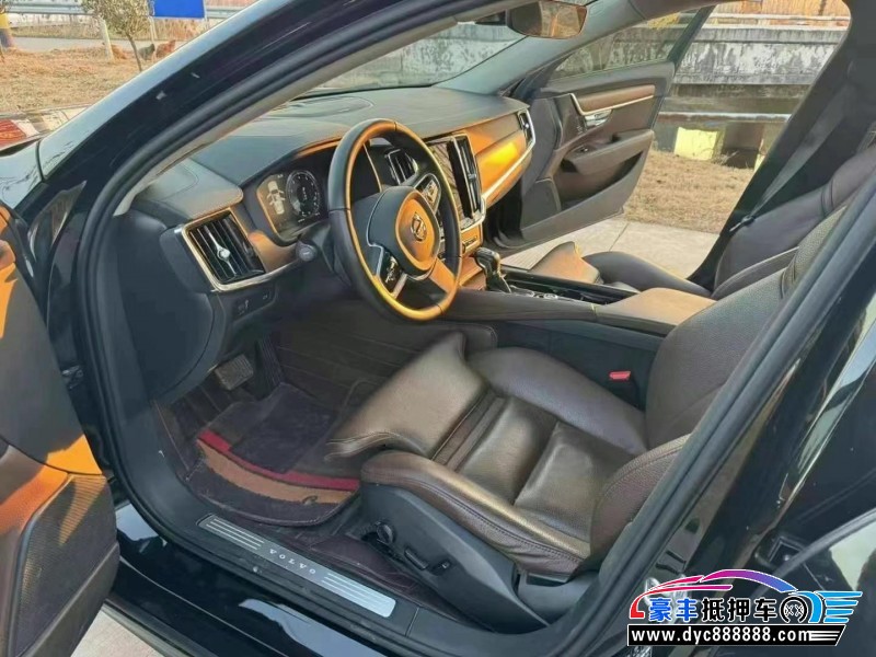 20年沃尔沃S90轿车抵押车出售