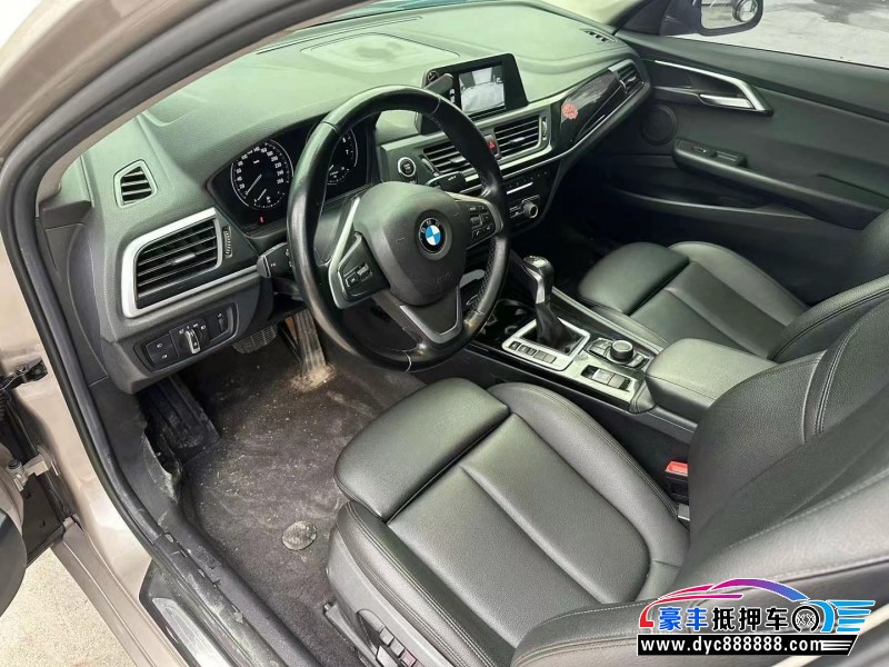 18年宝马1系轿车抵押车出售