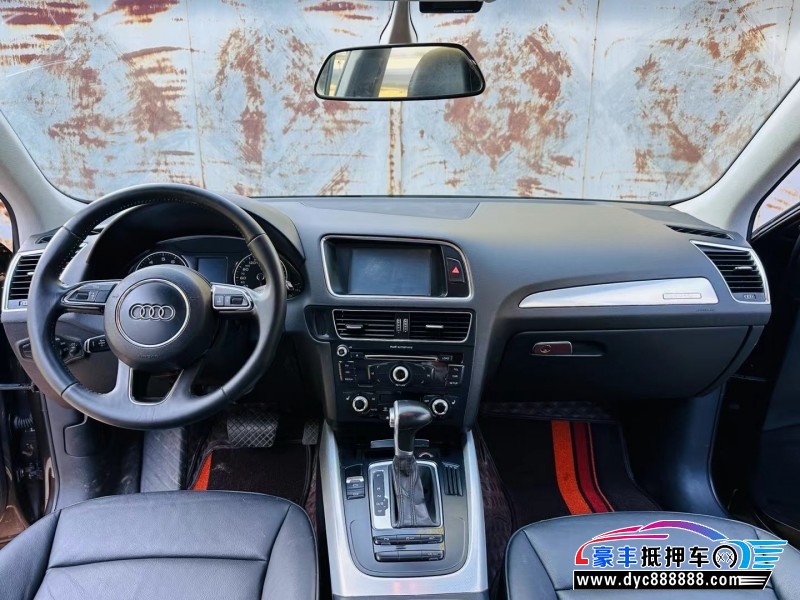 13年奥迪Q5轿车抵押车出售