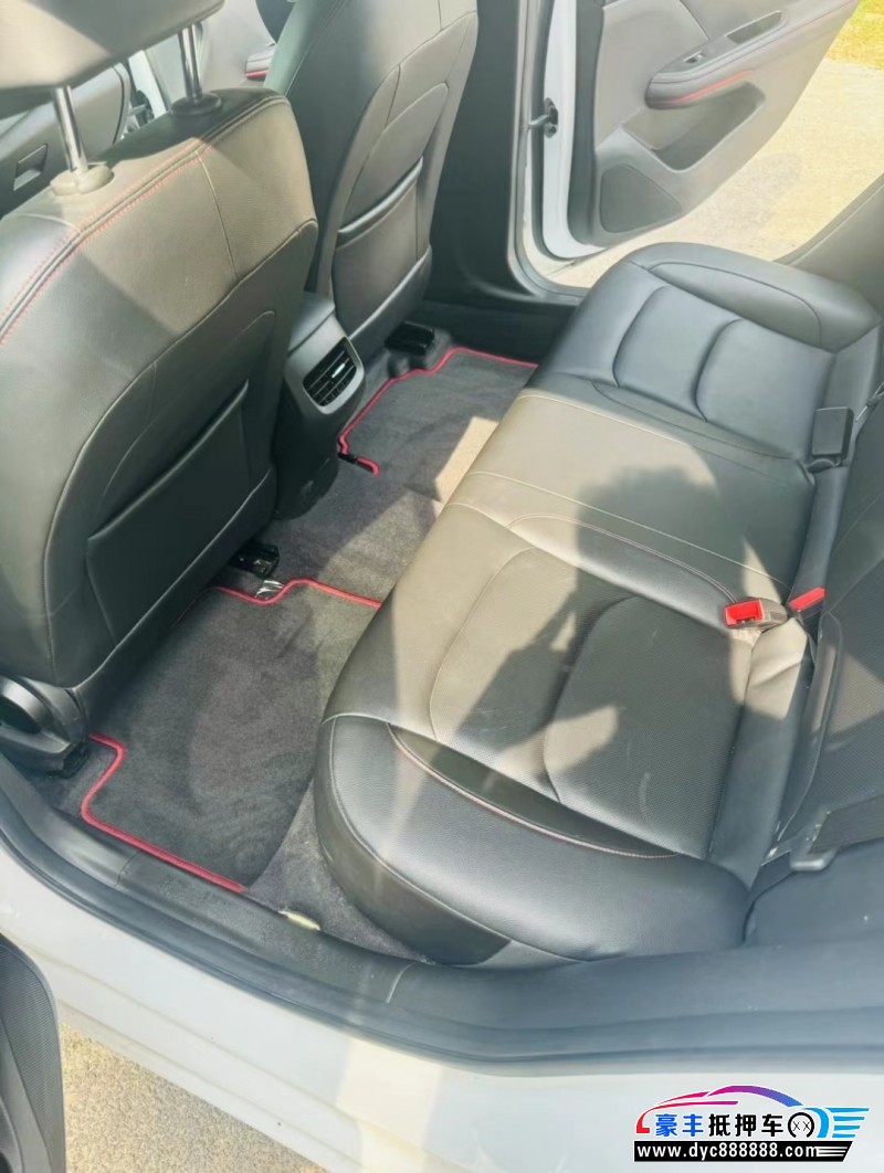 20年雪佛兰科鲁泽轿车抵押车出售