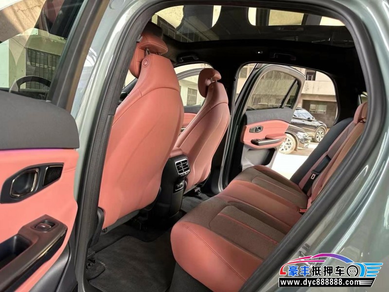 21年蔚来ES6轿车抵押车出售