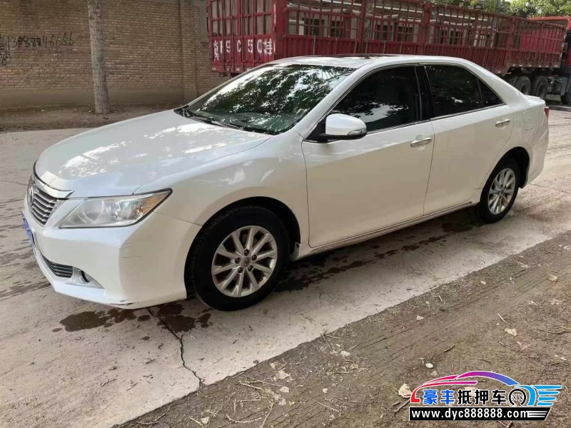 13年丰田凯美瑞轿车抵押车出售