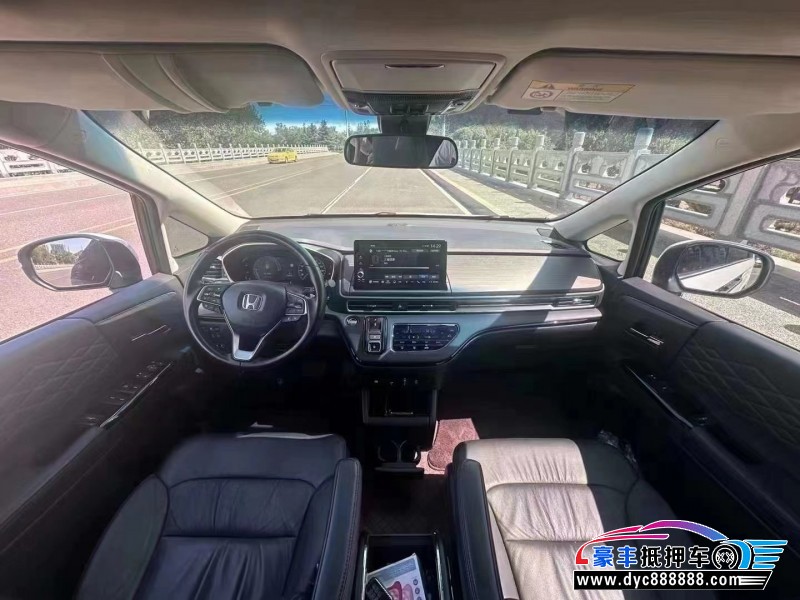 22年本田艾力绅轿车抵押车出售