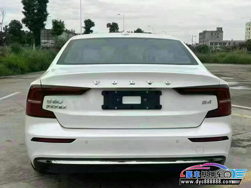 24年沃尔沃S60轿车抵押车出售