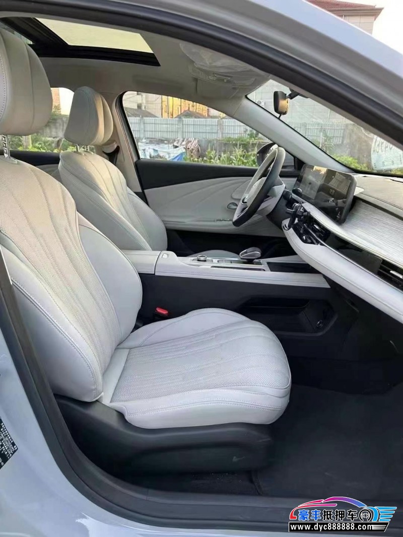 24年奇瑞风云轿车抵押车出售