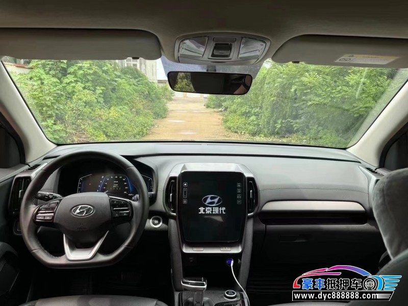 21年现代ix35轿车抵押车出售