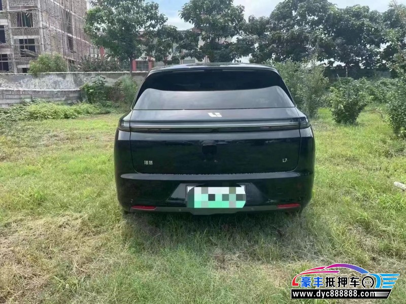 24年理想L7轿车抵押车出售