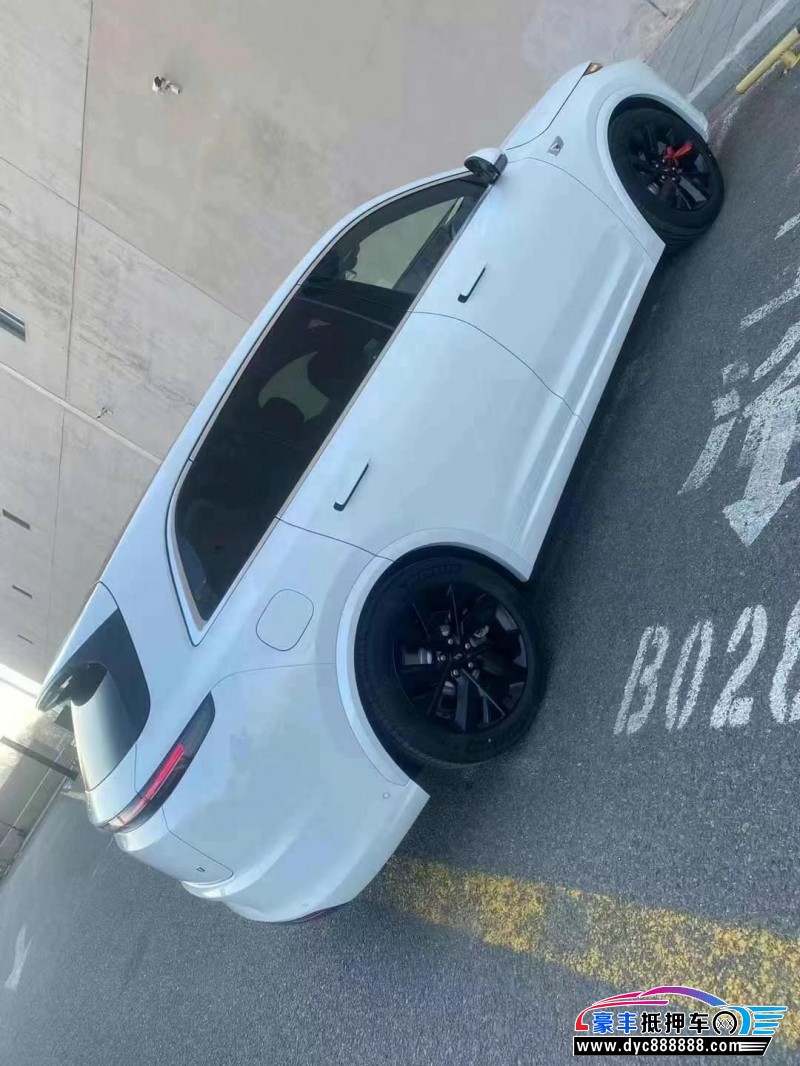 24年理想L7轿车抵押车出售