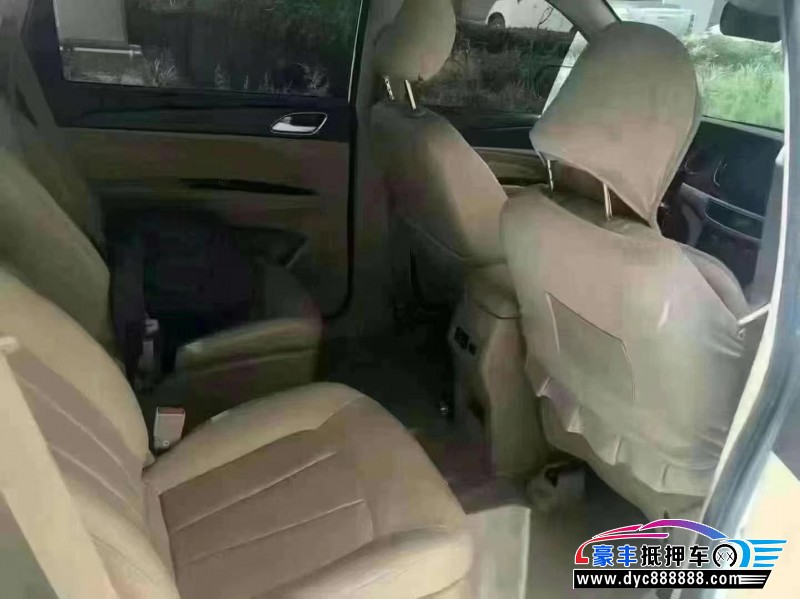 21年宝骏730轿车抵押车出售