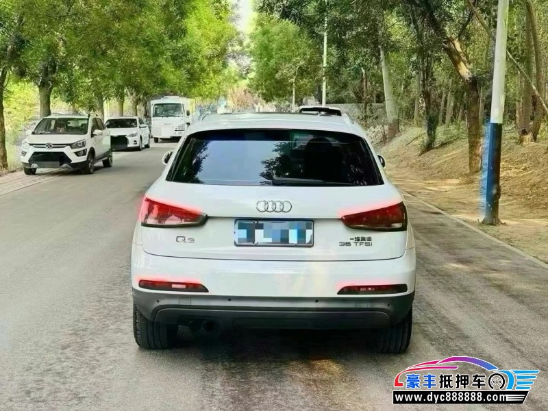 16年奥迪Q3轿车抵押车出售