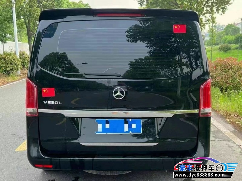 19年奔驰V轿车抵押车出售