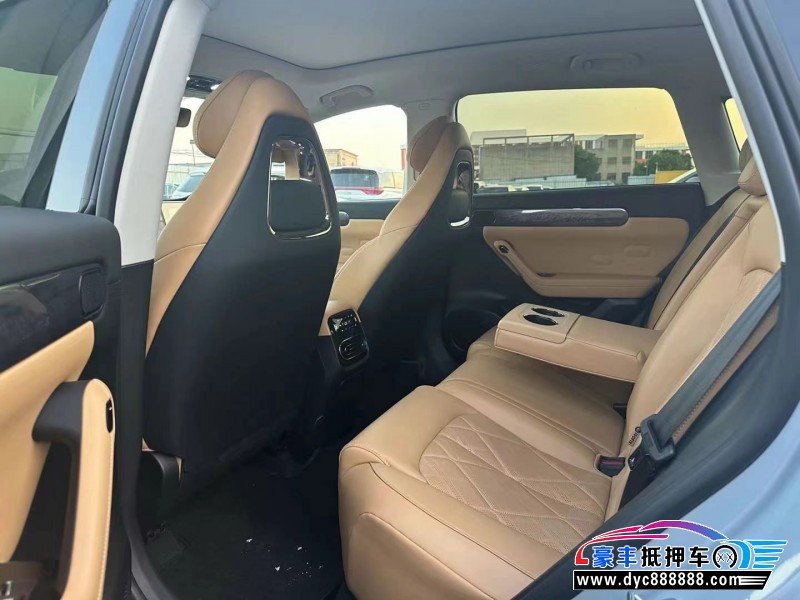 24年零跑C11轿车抵押车出售