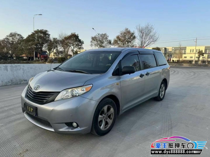 13年丰田塞纳MPV抵押车出售