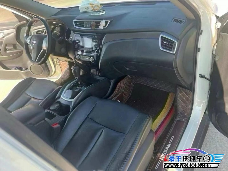 15年日产奇骏SUV抵押车出售